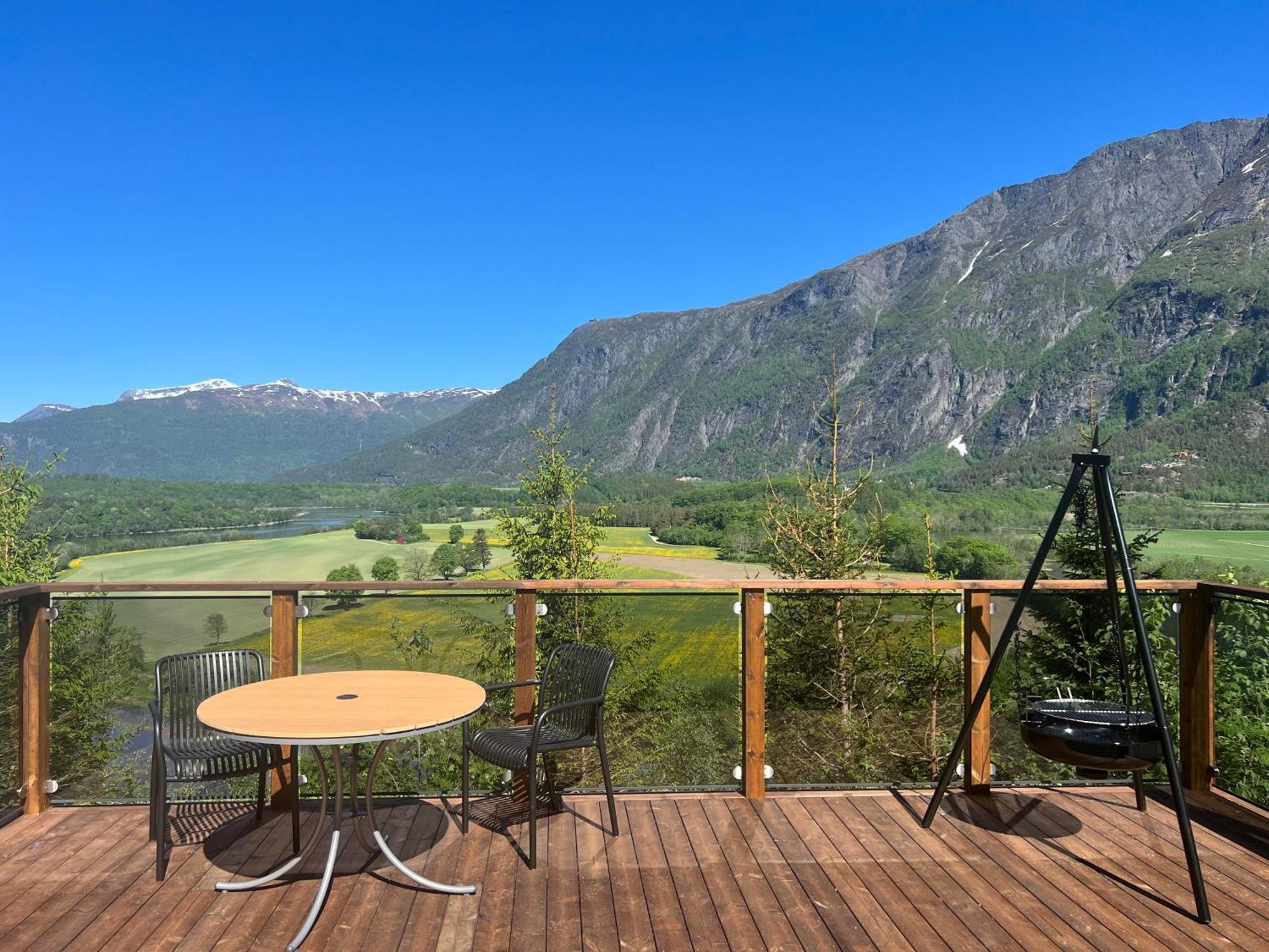Trollstigen Resort Andalsnes Exterior photo